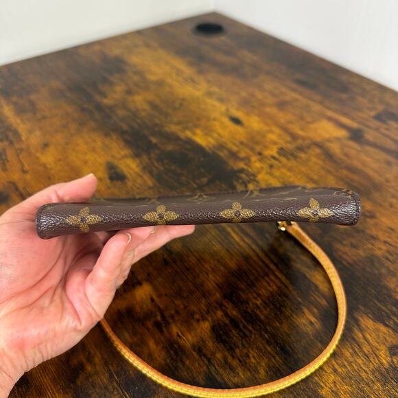 Louis Vuitton Monogram Bucket Accessories Pochette Bag - Picture 9 of 11